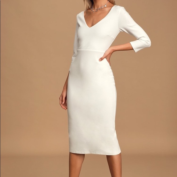 Lulu’s 3/4 length sleeve body con dress - Picture 1 of 5